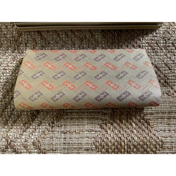 Vtg. Misukoshi Silk brocade clutch purse with box - Picture 4 of 11